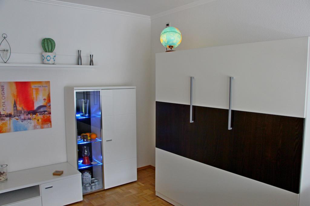 Ferienwohnung Bad Neuenahr Szoba fotó
